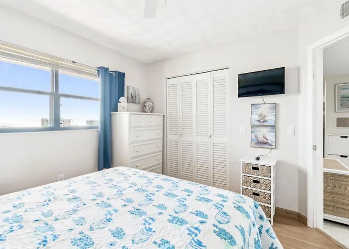 Charming Waterview 6 Min Wlk To Beach! Apartamento