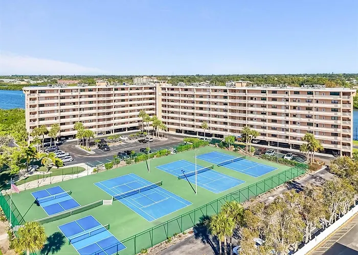 Charming Waterview 6 Min Wlk To Beach! Apartamento *